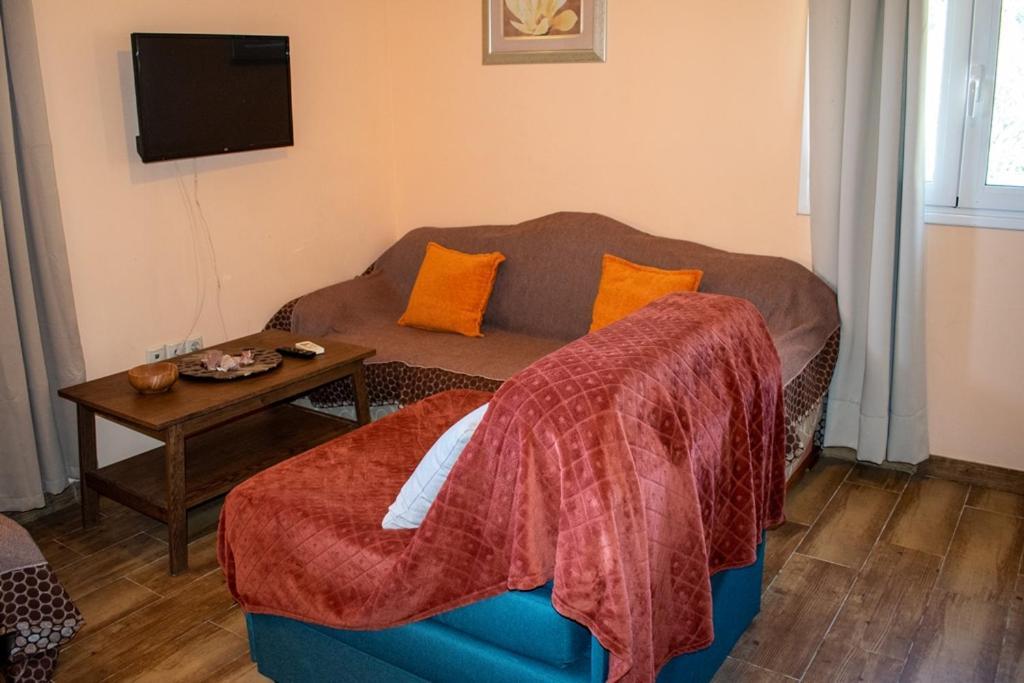 Takis & Eirini Family Apartments Perama  Extérieur photo