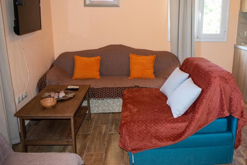 Takis & Eirini Family Apartments Perama  Extérieur photo