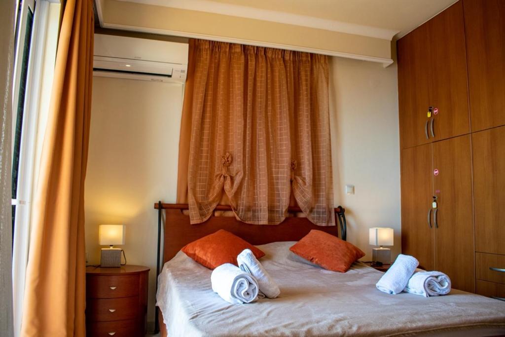 Takis & Eirini Family Apartments Perama  Extérieur photo